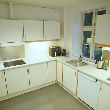 Svaleholm Gaard Roskilde Aparthotel Veddelev