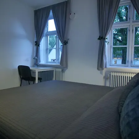 Svaleholm Gaard Roskilde Aparthotel Veddelev